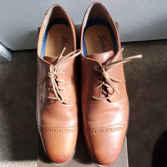 Florsheim Men's Shoes - Picture 1 of 2